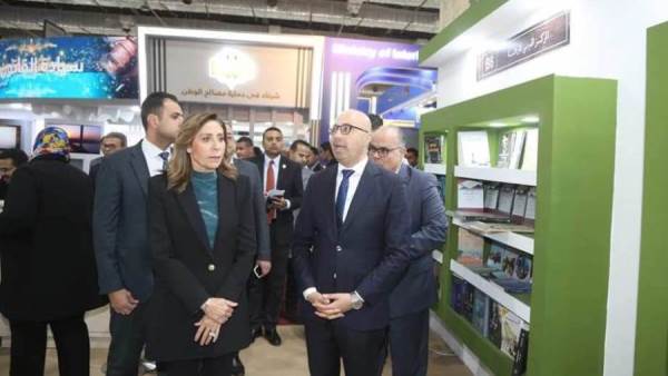 وزيرة الثقافة
