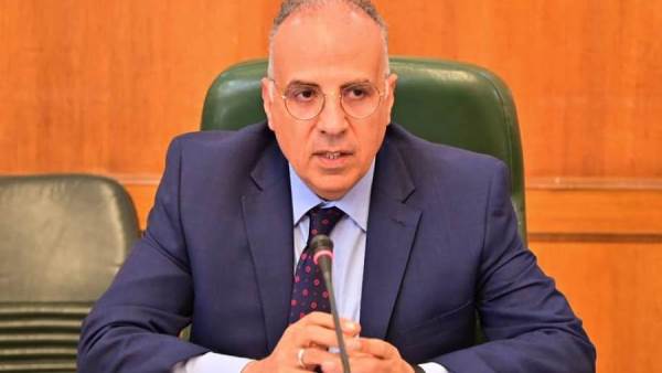 وزير الموارد المائية