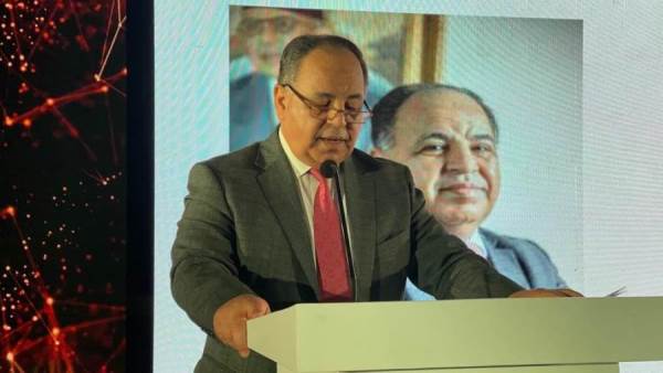 وزير المالية