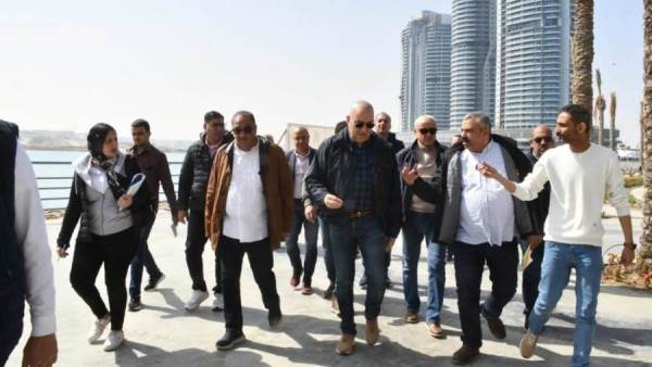 جزء من جولة وزير الإسكان