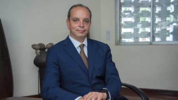 الرئيس التنفيذى لشؤون الاستثمار في مؤسسة التمويل الأفريقية
