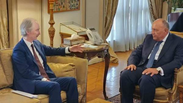 وزير الخارجية ومبعوث الأمم المتحدة بسوريا