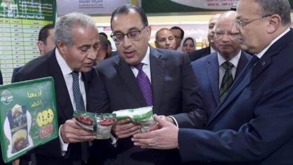 رئيس الوزراء ووزير التموين