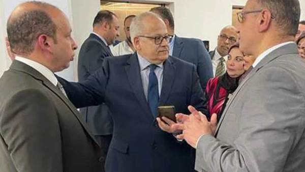 رئيس جامعة القاهرة