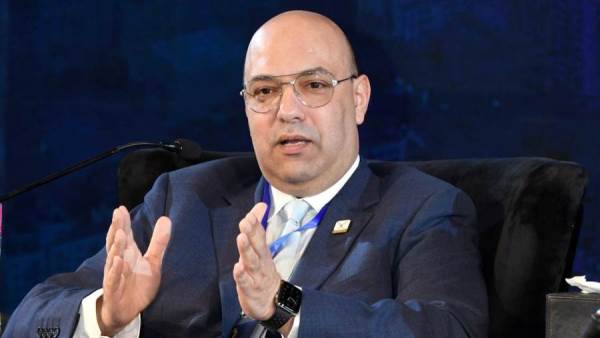 المهندس عمر صبور الرئيس. التنفيذي لـالمهندس الاستشارى حسين صبور