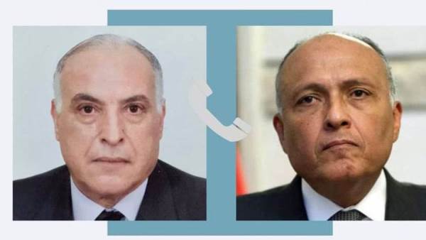 وزير الخارجية ونظيره الجزائري