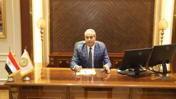 وزير القوى العاملة