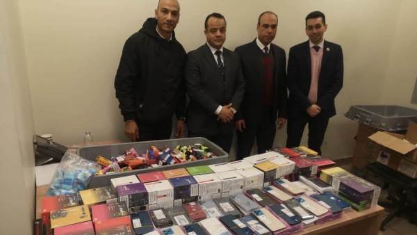 جمارك مطار القاهرة الدولي