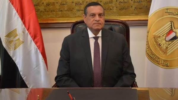 وزير التنمية المحلية