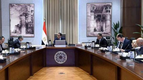 اجتماع رئيس الوزراء مع وزير الكهرباء