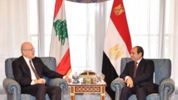 بالقمة العربية