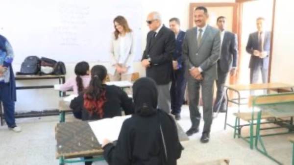 طلاب الاعدادية
