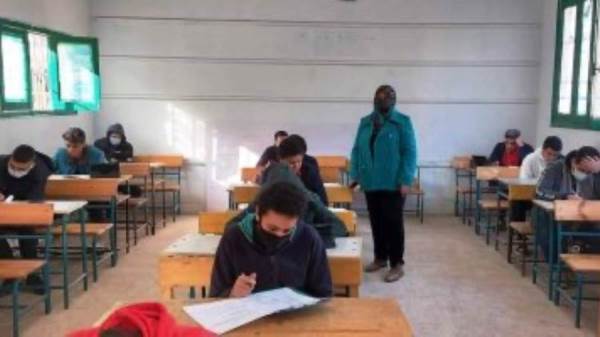 طلاب الاعدادية