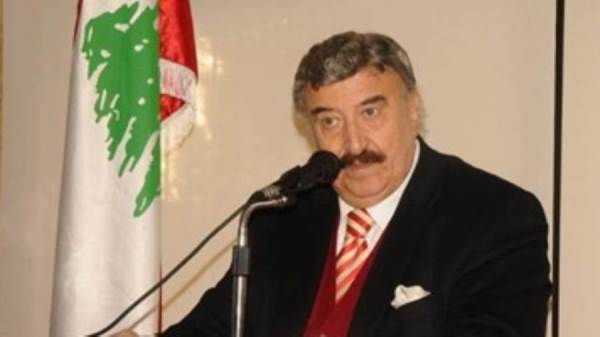 الكاتب والمفكر رئيس المؤتمر الشعبي اللبناني كمال شاتيل