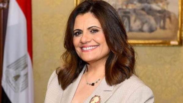 وزيرة الهجرة
