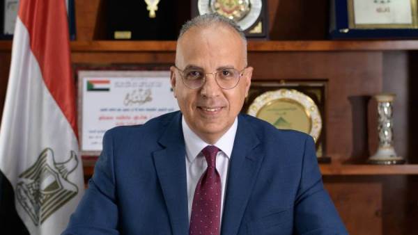 وزير الموارد المائية