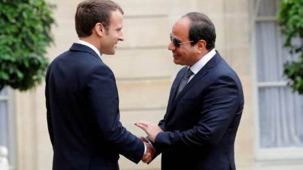 الرئيس عبدالفتاح السيسي وماكرون