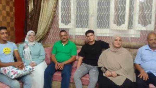 طالب ثانوية عامة