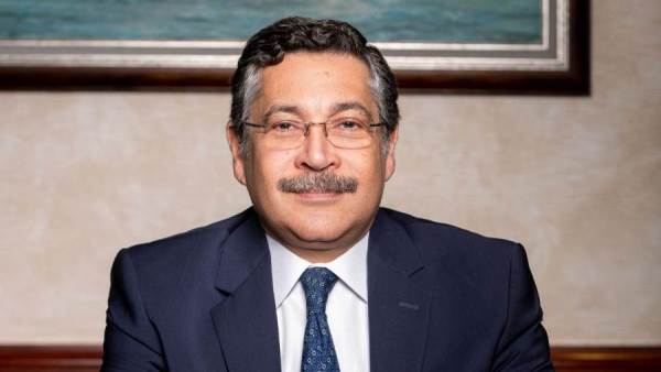 حسن غانم الرئيس التنفيذي العضو المنتدب لبنك التعمير والإسكان