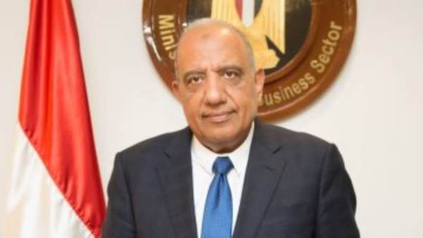 وزير قطاعالأعمال