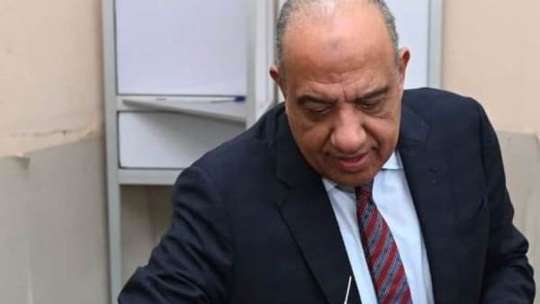 وزير قطاع الأعمال العامه