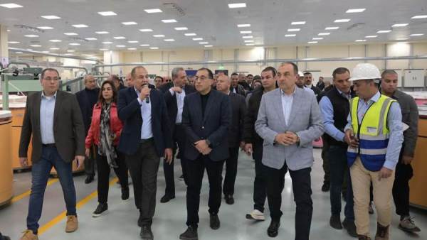 رئيس الوزراء يتفقد منطقة المصانع الجديدة بغزل المحلة