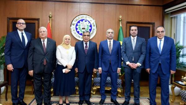 رئيس البنك الزراعي المصري يلتقي محافظ الدقهلية لتعزيز أوجه التعاون في المشروعات التنموية وتمويل صغار المزارعين 