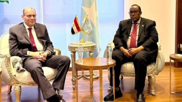 سفير الصومال بالقاهرة يشيد بالدور المصري المحوري في دعم بلاده عربيا ودوليا