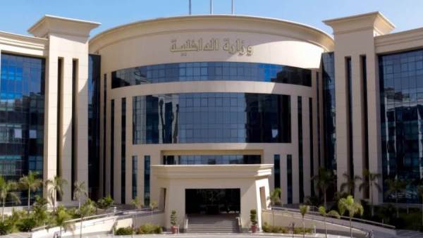 الداخلية تنفي تعرّض متهمين بالانتماء للإخوان للتعذيب أو إساءة المعاملة