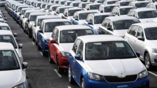 الغرف التجارية: انخفاض ملحوظ فى أسعار السيارات بالسوق المصرى وصل لـ20%